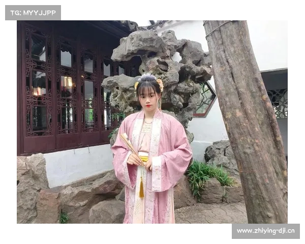 中国人民大学·南平武夷宋制汉服正式发布 中国人民大学·南平武夷宋制汉服正式发布